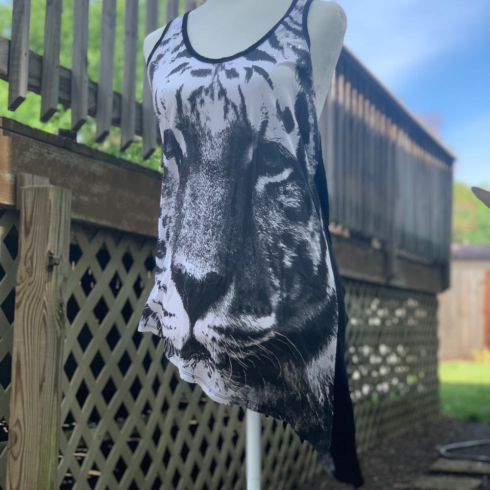 Express Tiger Top